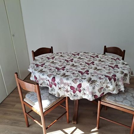 Yulia Apartman Póla Kültér fotó