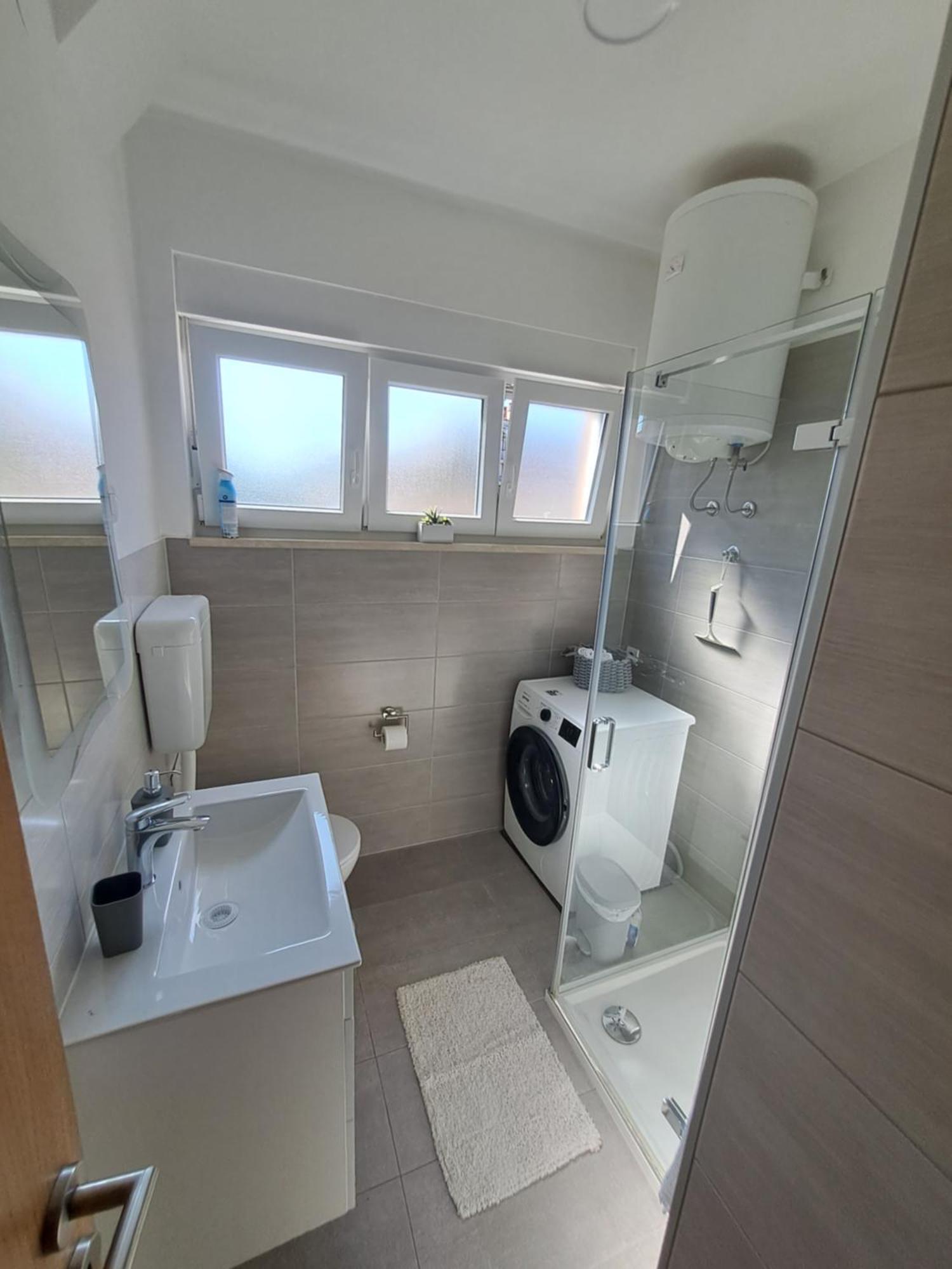 Yulia Apartman Póla Kültér fotó